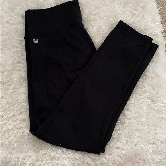 Fabletics Pants - 🐳2/$25FABLETICS black POWERHOLD leggings in short